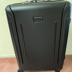 Tumi Short Trip Packing Case - Medium Luggage