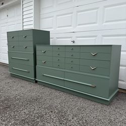 Vintage Mid Century MCM Chest of Drawers & Double Dresser