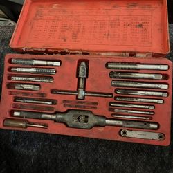 Vermont American tap and die set 