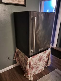 Kitchenaid under the counter fridge
