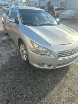 2012 Nissan Maxima