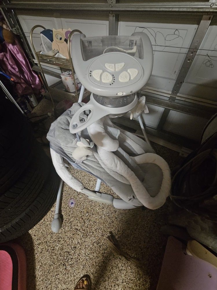 Baby Swing Ingenuity