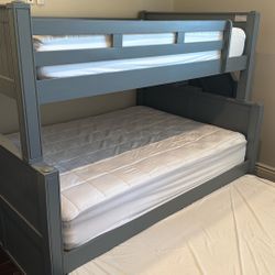 BUNK BED: Full Over Queen Over Twin ! 