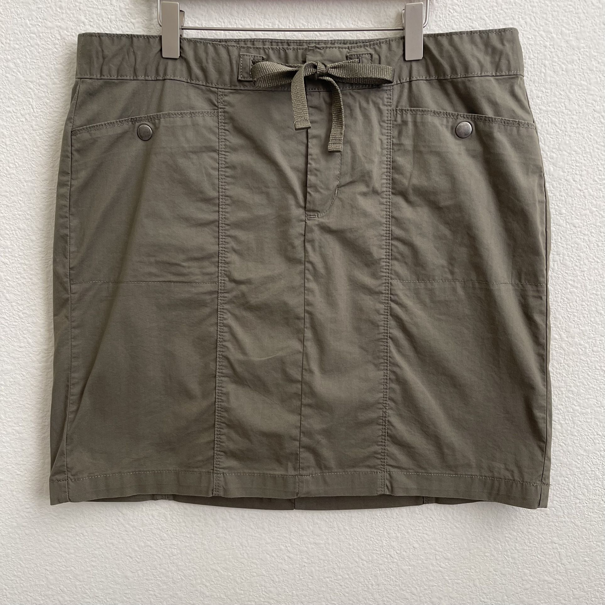 EDDIE BAUER Olive Green Khaki Army Grunge Utility Cargo A Line Summer Mini Skirt