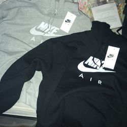 Nike Hoodies Both For 50 Size Large 