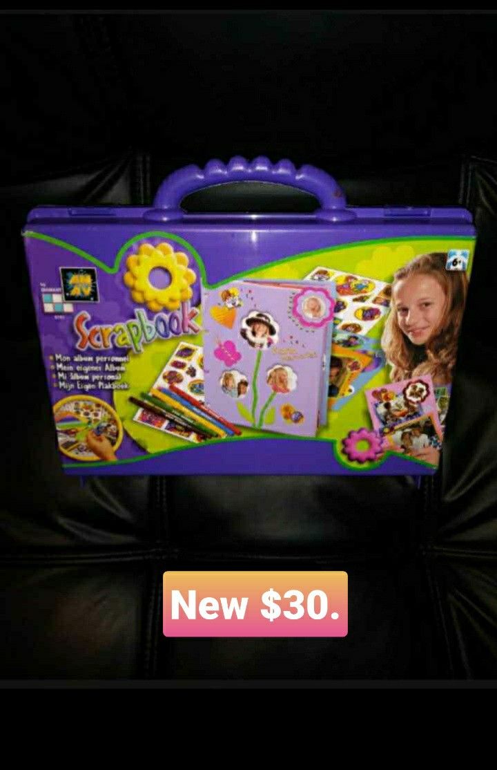 Girl's activity toy