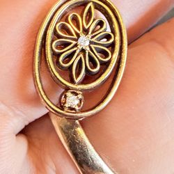 Vintage Avon 10k Solid Yellow Gold Pendant With Two Small Diamonds , Almost 3 Grams