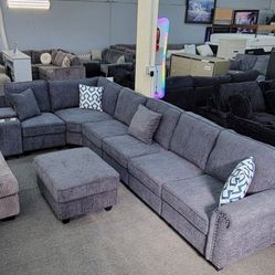 ✅️✅️L-Shape Sectional With Cupholder Console And Ottoman
✅️✅️