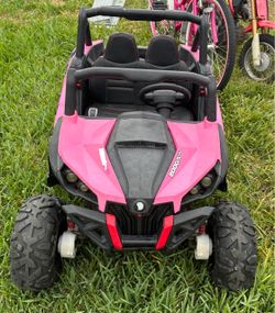 Play car 🚘 pink