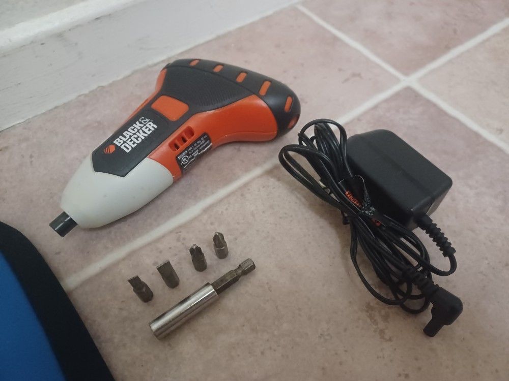 BLACK & DECKER GYRO 4V MAX Lithium-Ion Rechargeable Cordless Screwdriver 