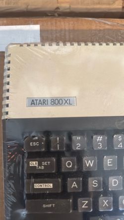Atari 800XL Home Computer