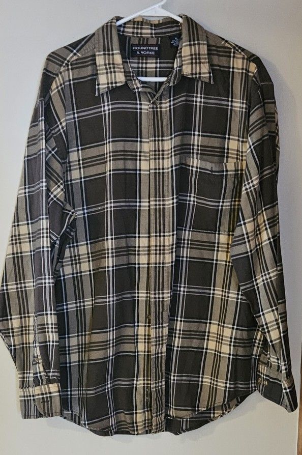 XL Roundtree & Yorke Long Sleeve men's Shirt