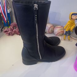Medium Length Black Girls Size 3 Boots 