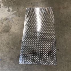 Diamond tread aluminum sheet