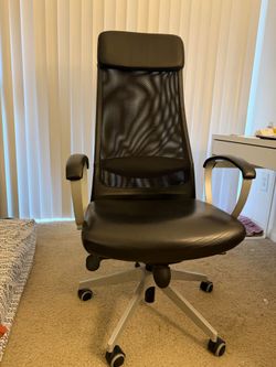 Selling Adjustable Office Chair