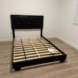 NEW BED FRAME FULL SIZE BLACK OR WHITE - AVAILABLE  IN QUEEN TOO
