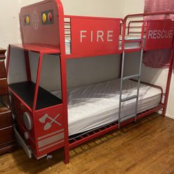 Bunk Bed  Twin 