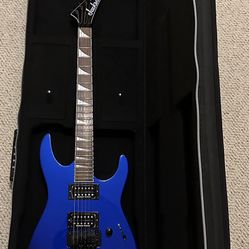 JACKSON X SERIES SOLOIST WITH ROADRUNNER CASE