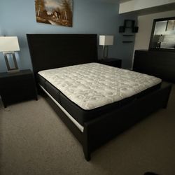 King Size Bed Set With Mattress 