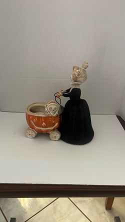 Halloween Yankee Candles Boney