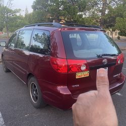 2009 Toyota Sienna
