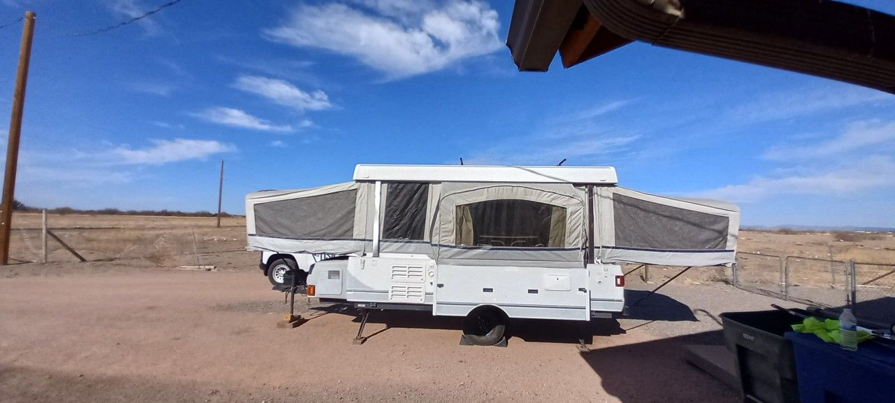 2004 Coleman Popup Camper