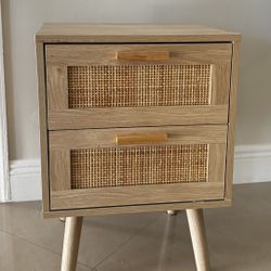 Nightstand – Excellent Condition – Ready for Pickup