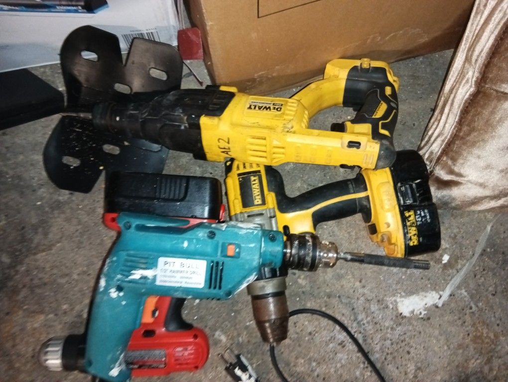 DeWalt Tools You Make The Price No Charger But You Make The Price