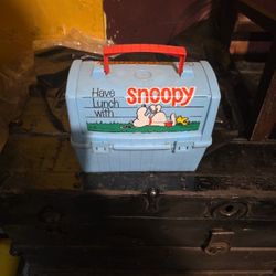 SNOOPY LUNCH BUCKET