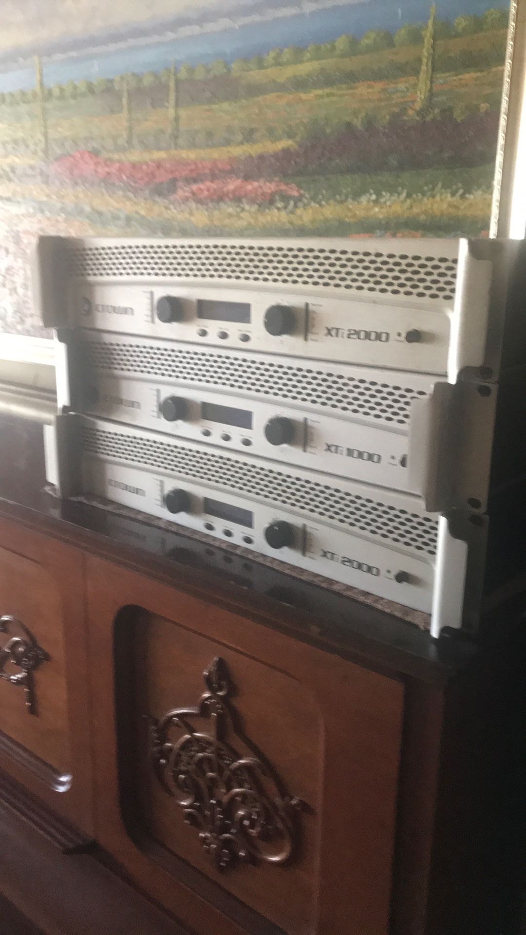 CROWN AMPLIFIER XTI 2000 DUAL PORT SUPER POWERFUL AMP IN GREAT WORKING ORDER