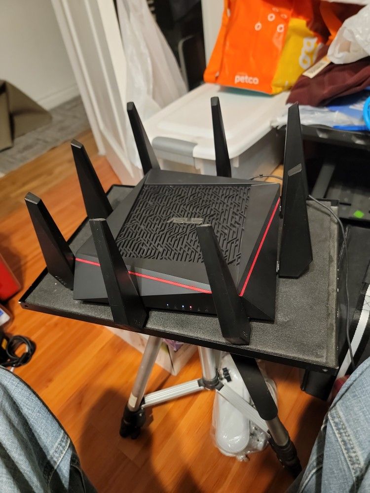 ASUS AC5300 ROUTER 