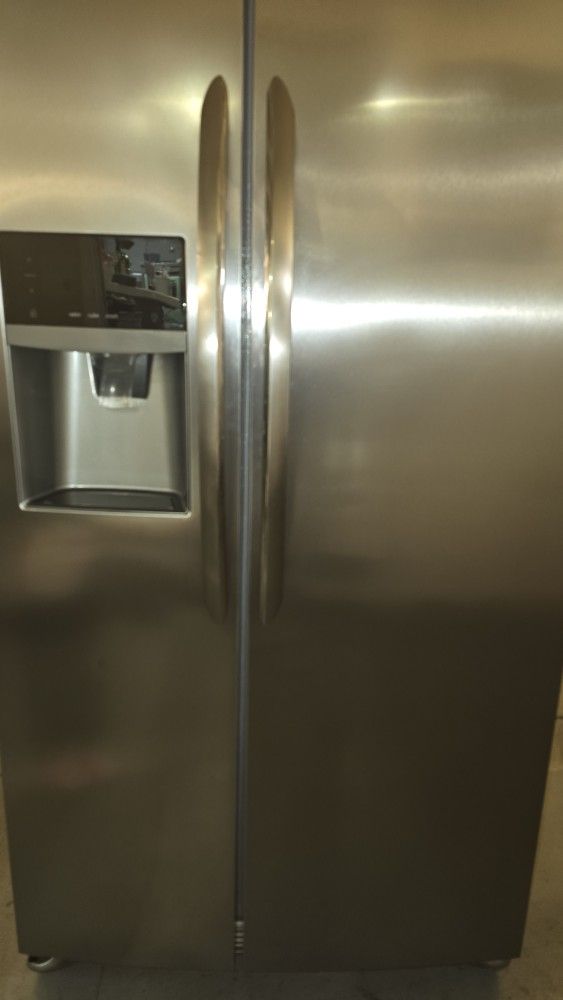 Frigidaire Refridgerator