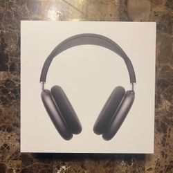 AirPods Maxes 1st Generation 