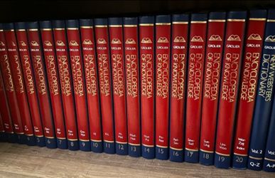 Grolier Encyclopedia of Knowledge Complete Set