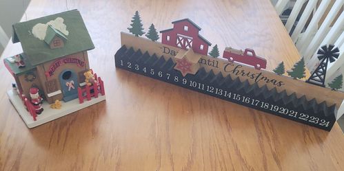 Christmas Decor Countdown sign & Birdhouse