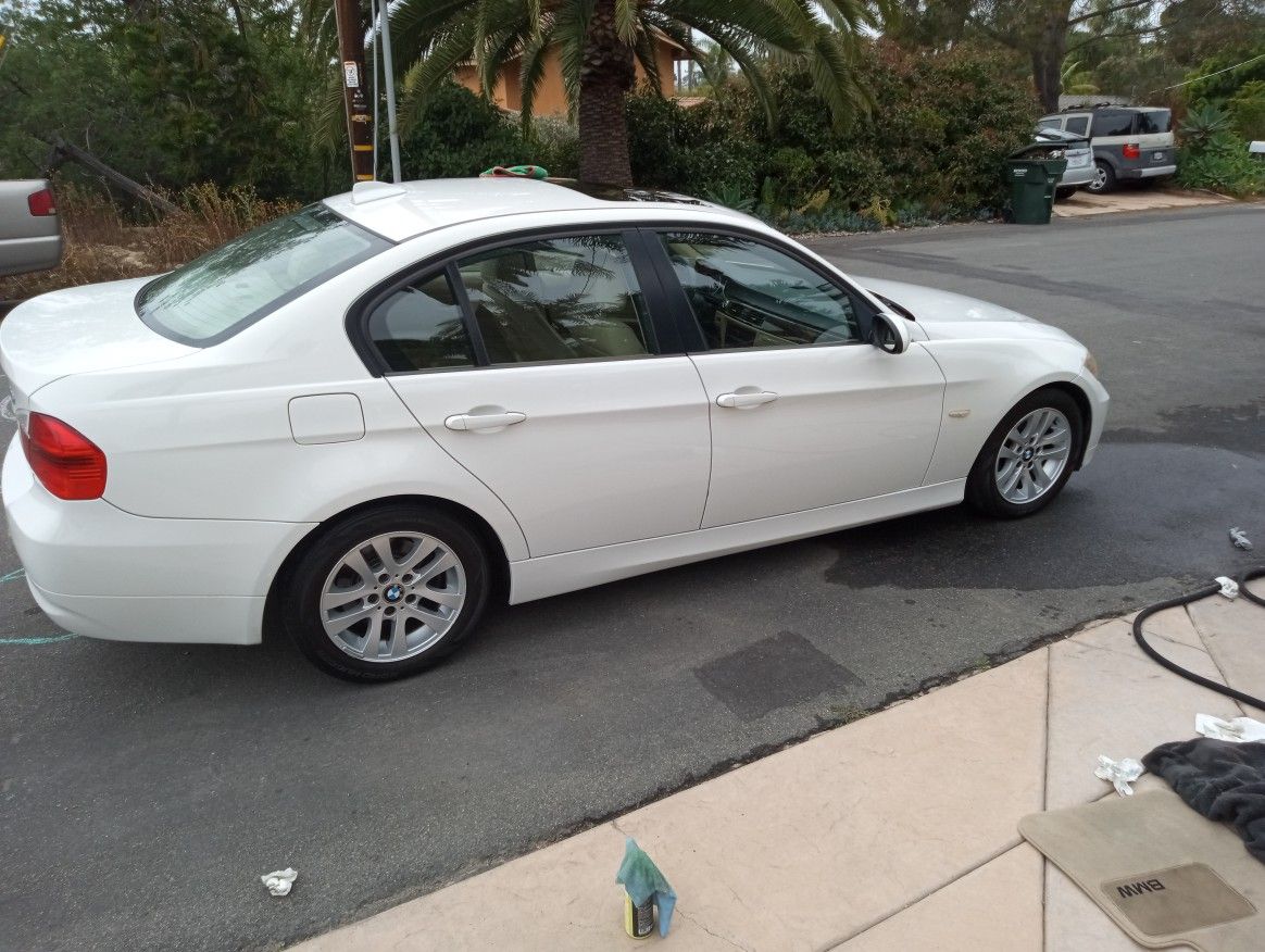 2006 BMW 325i