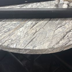 Black Web Sound Bar Bluetooth $15 As Is