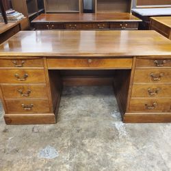 36 X 69 Traditional Jasper Executive Office Desk And Credenza Set $799 (Good Condition)
