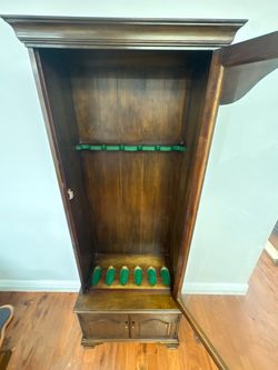 Wooden Gun Cabinet - Gun Rack