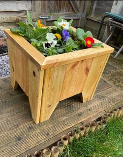 Made To Order Cedar Planter Boxes