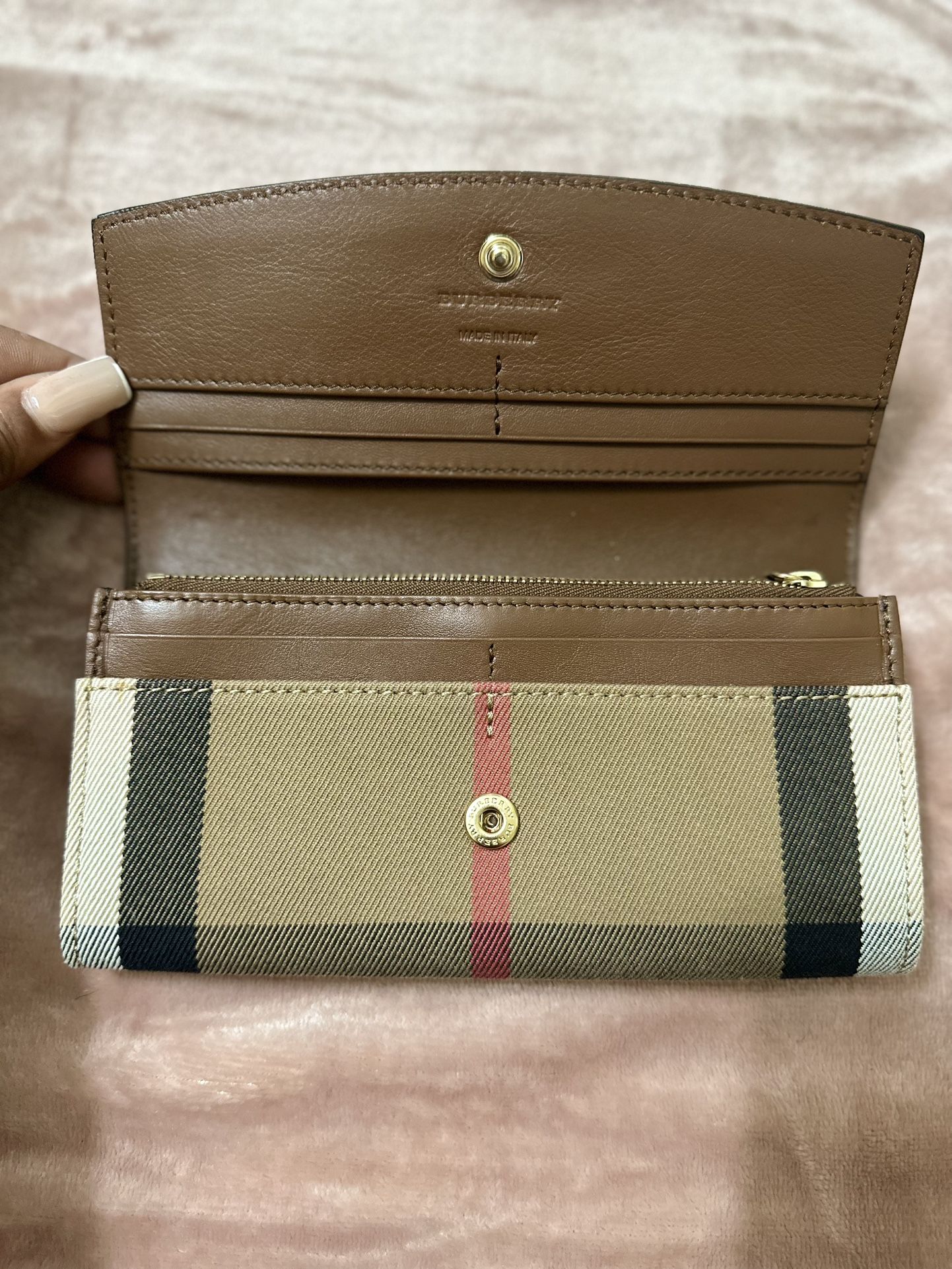 Burberry Porter Continental Wallet. EXCELLENT CONDITION.