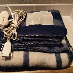 Heated Throw by Sunbeam