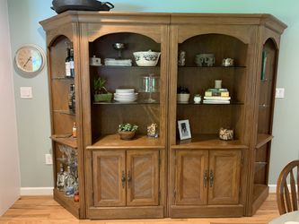 Dining room/entertainment unit, great condition