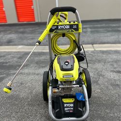 2700 PSI 1.1 GPM Cold Water Corded Electric Pressure Washer