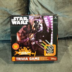 NEW OPEN BOX DISNEY'S STAR WARS UNIVERSE TRIVIA GAME 650+ QUESTIONS & 4 LIGHTSABER PUZZLES TO KEEP SCORE. TEST YOUR KNOWLEDGE! 