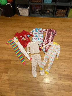 Girls 3T pajamas