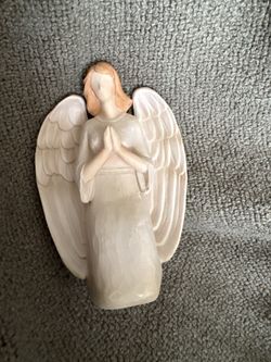 Guardian Angel Figurine(Kneeling) : By Seagull  Studios 2006