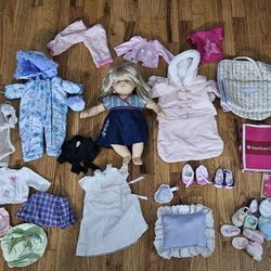 American girl brand Doll ,  outfits , bed & bedding , Pets , Etc .
