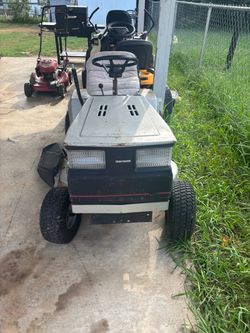 Craftsman ridding mower 38in