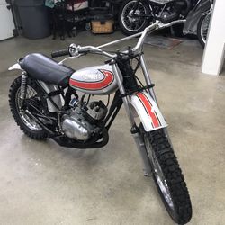 1974 Yamaha YZ 80